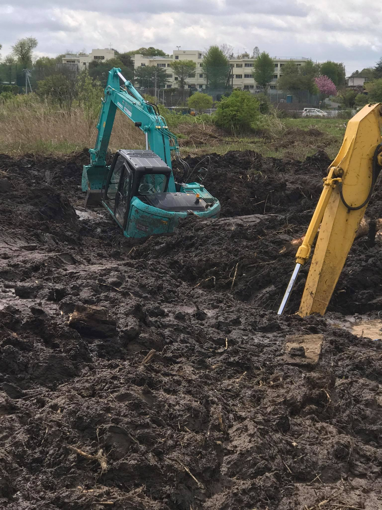 足場の悪い現場でした。